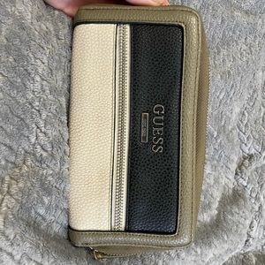 Guess wallet
